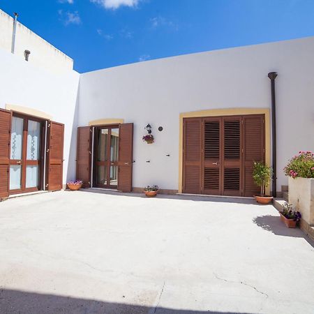 Rilievo Bianco Sale Trapani Bed & Breakfast エクステリア 写真